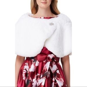 Tahari ASL XL Shrug White Faux Fur Shoulder Wrap